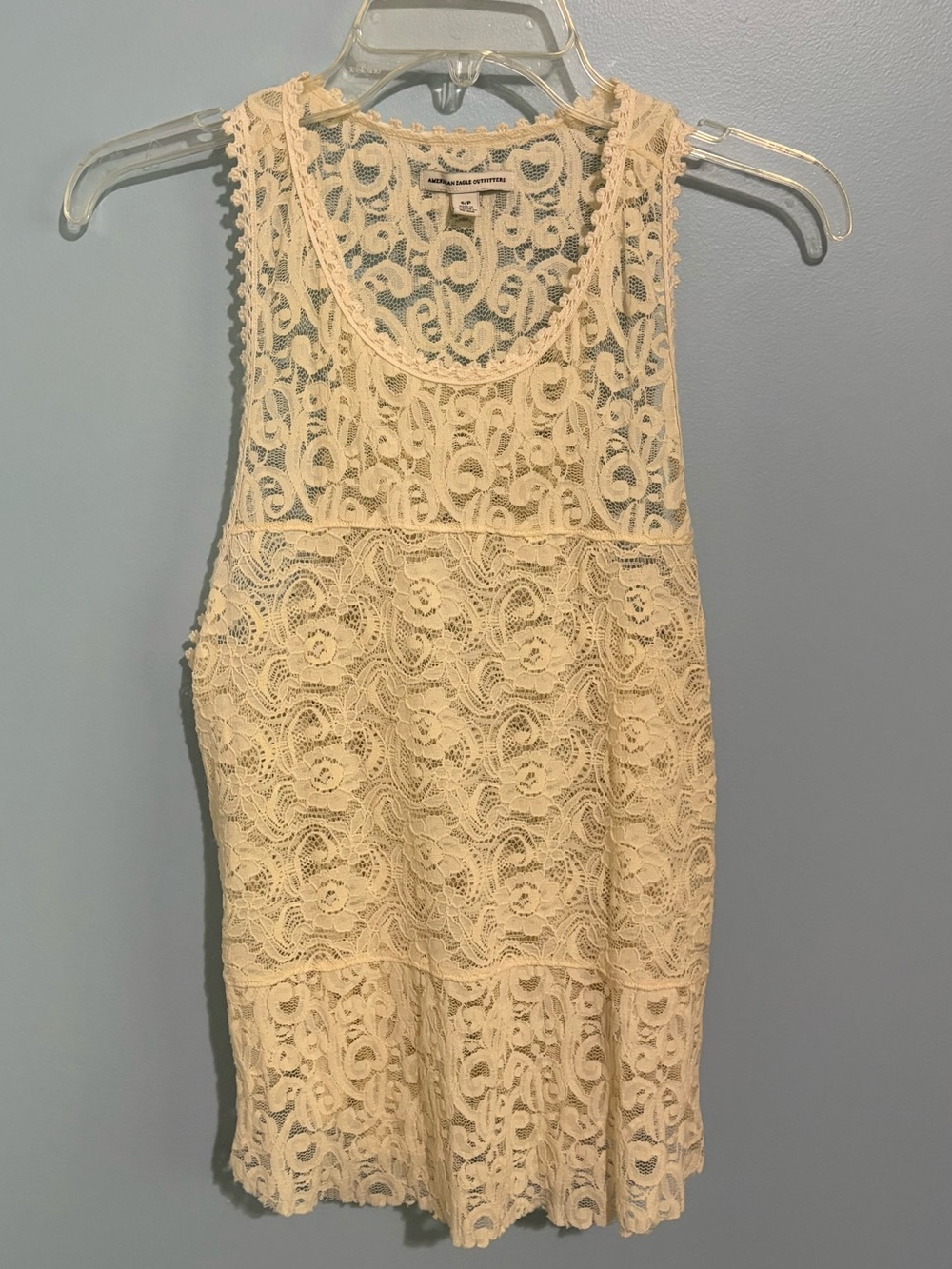 Cream Lace Sleeveless Shirt